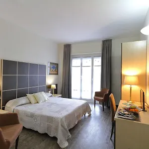 *** Hotel Ferrari Italia